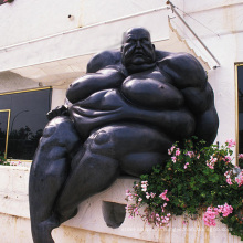 Famous life size bronze fat man sculpture for outdoor decoration